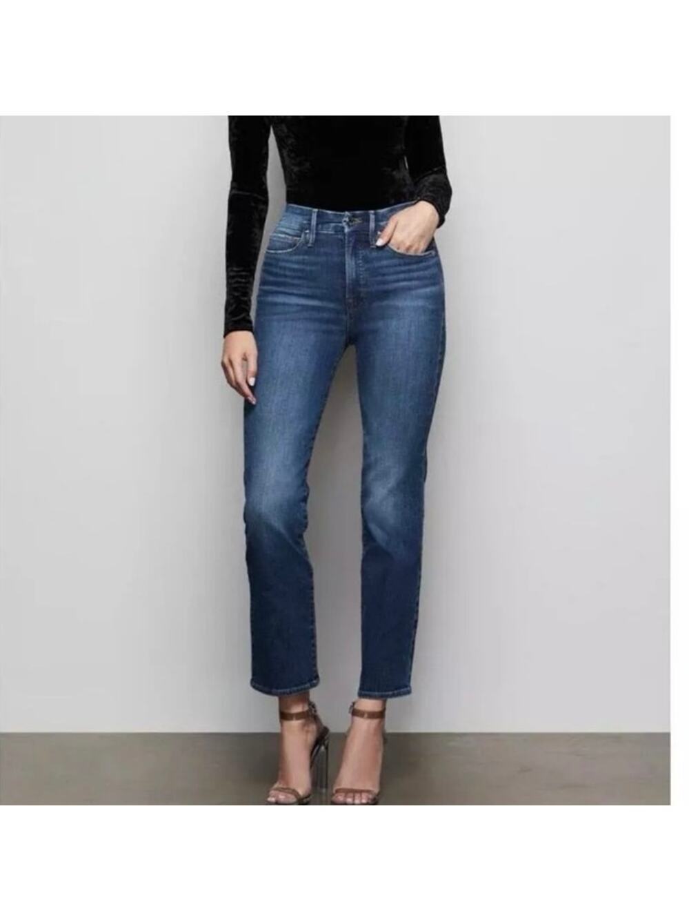 Good Amercan Straight leg cropped ankle stretch jeans dark wash size 8/29
